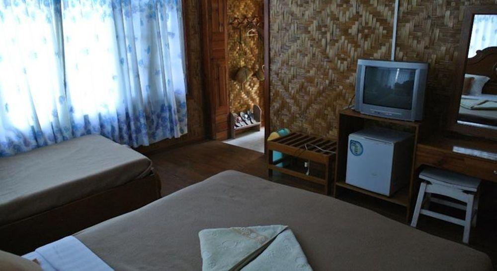 Bright Hotel Nyaung Shwe Exterior photo