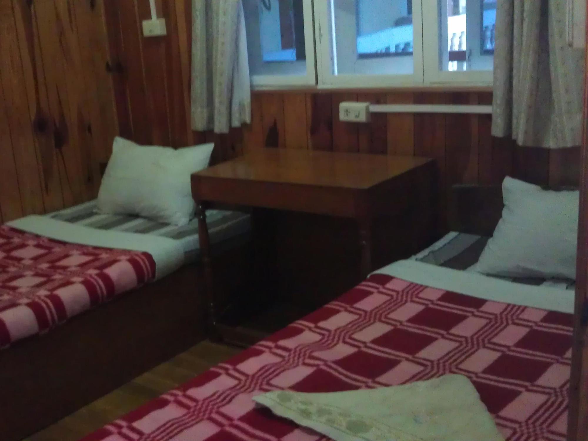 Bright Hotel Nyaung Shwe Exterior photo