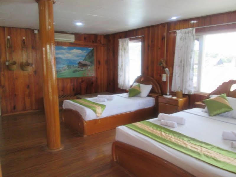 Bright Hotel Nyaung Shwe Exterior photo